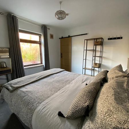 카헤르다니엘 Derrynane Bay House B&B 외부 사진