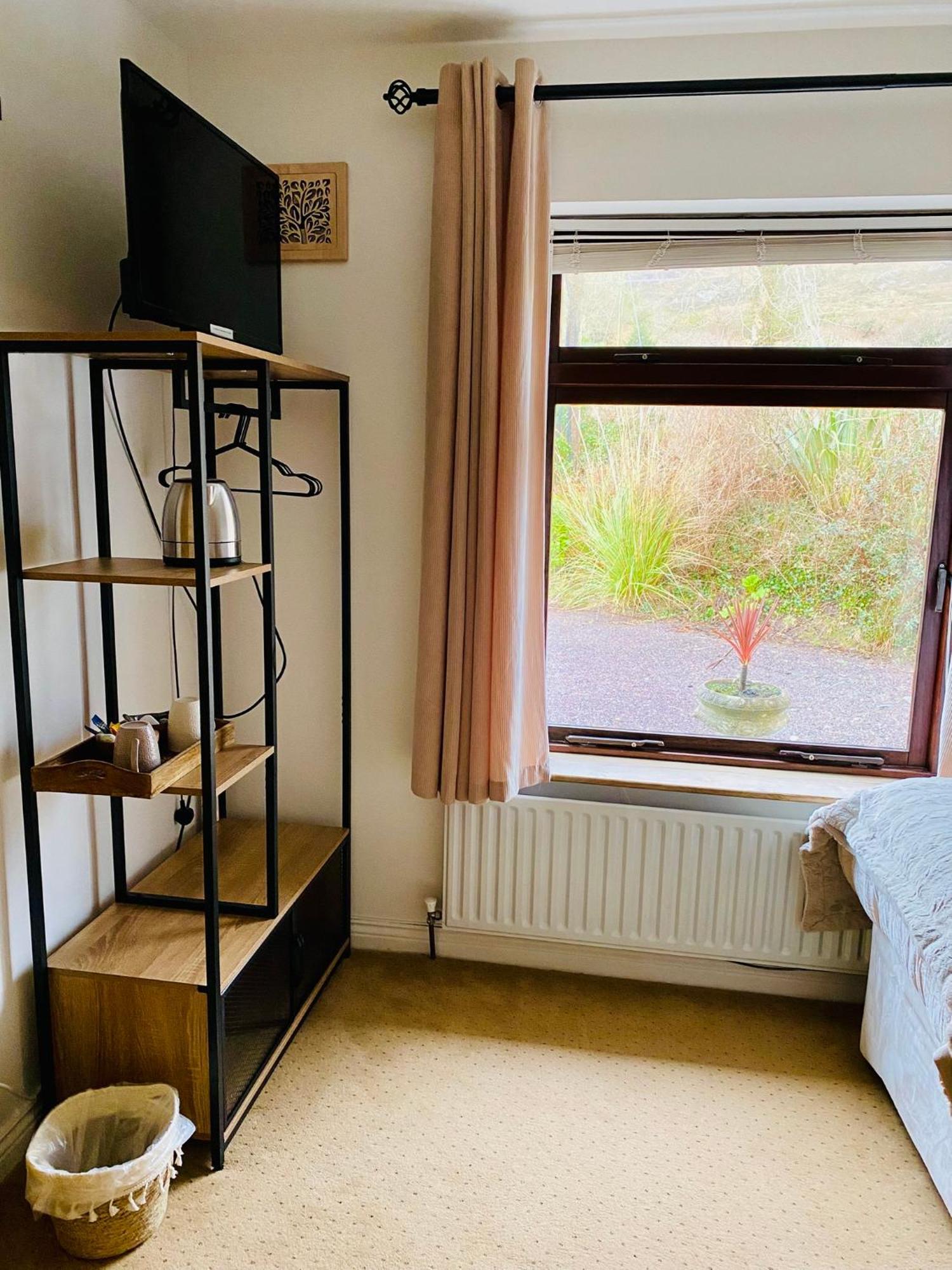 카헤르다니엘 Derrynane Bay House B&B 외부 사진