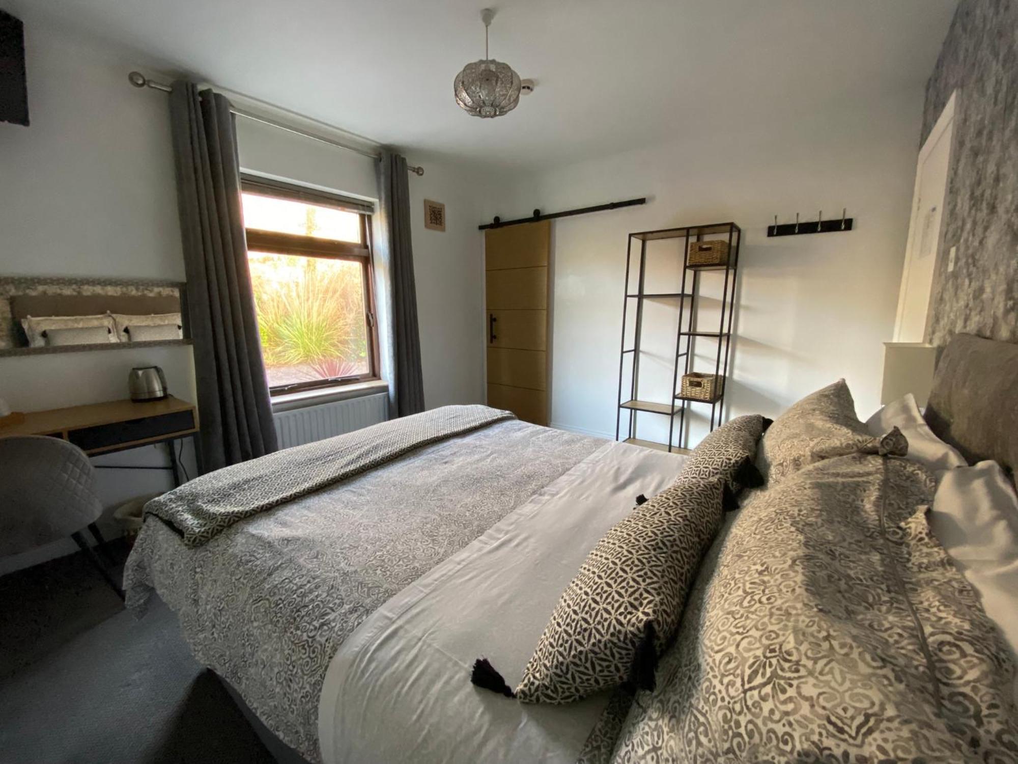 카헤르다니엘 Derrynane Bay House B&B 외부 사진